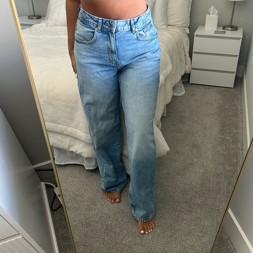 BDG Bella Baggy Jeans